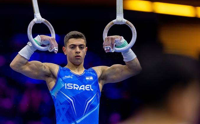 ROTTERDAM - Noam Berkovich of the Israeli gymnastics team during podium training at the World Championships in Ahoy Rotterdam. IRIS VAN DEN BROEK ANP xVIxANPxSportx xxANPxIVx 572514510 originalFilename: 572514510.jpg