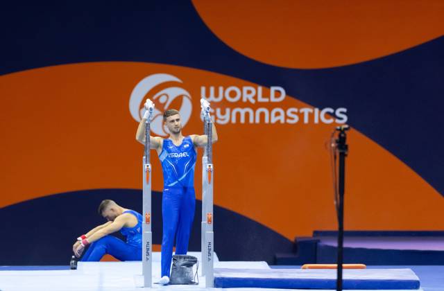 ROTTERDAM - Ilia Liubimov of the Israeli gymnastics team during podium training at the World Championships in Ahoy Rotterdam. IRIS VAN DEN BROEK ANP xVIxANPxSportx xxANPxIVx 572516184 originalFilename: 572516184.jpg