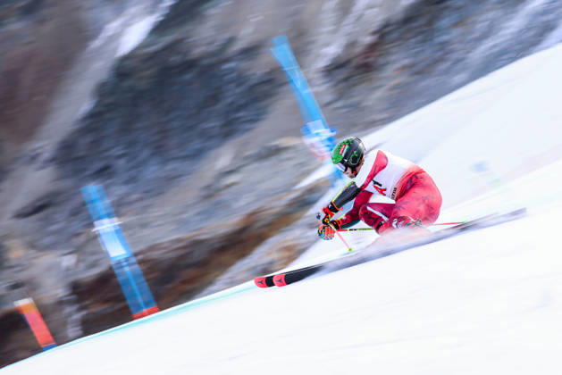 ALPINE SKIING - Ski Austria, training SOELDEN,AUSTRIA,15.OCT.26 - ALPINE SKIING - Ski Austria, giant slalom, training and qualification. Image shows a feature of Joshua Sturm (AUT).  GEPAxpictures xMathiasxMandl