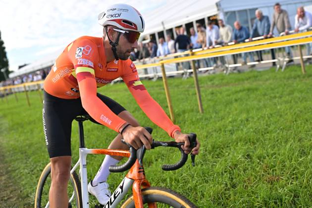 Spain s Felipe Orts pictured in action during the men elite race of the Kermiscross cyclocross cycling event, on Thursday 15 October 2026, in Ardooie. DAVIDxPINTENS  x189896162x
