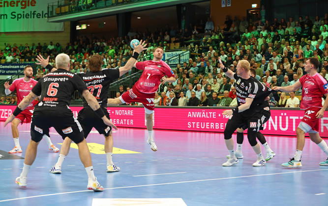 October 15, 2026, xovx, Opel Handball Bundesliga, HSG Wetzlar vs. HC Erlangen: Nikolaj Laesö (HSG Wetzlar), Marek Nissen (HC Erlangen), Maciej Gebala (HC Erlangen), Dominik Mappes (HSG Wetzlar), Sebastian Firnhaber (HC Erlangen), Josip Simic (HSG Wetzlar); Wetzlar, Buderus Arena, Hesse, Germany, DE