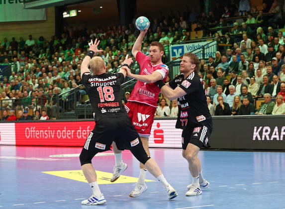October 15, 2026, xovx, Opel Handball Bundesliga, HSG Wetzlar vs. HC Erlangen: Sebastian Firnhaber (HC Erlangen), Dominik Mappes (HSG Wetzlar), Maciej Gebala (HC Erlangen); Wetzlar, Buderus Arena, Hesse, Germany, DE