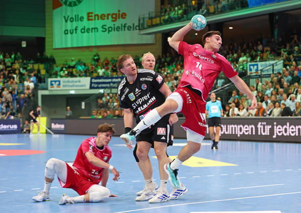 October 15, 2026, xovx, Opel Handball Bundesliga, HSG Wetzlar vs. HC Erlangen: Paul Kompenhans (HSG Wetzlar), Maciej Gebala (HC Erlangen), Sebastian Firnhaber (HC Erlangen), Josip Simic (HSG Wetzlar); Wetzlar, Buderus Arena, Hesse, Germany, DE
