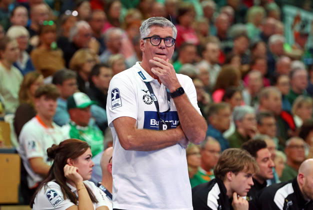 October 15, 2026, xovx, Opel Handball Bundesliga, HSG Wetzlar vs. HC Erlangen, Coach Runar Sigtryggsson, HSG Wetzlar at a loss, Wetzlar Buderus Arena, Hesse, Germany, DE