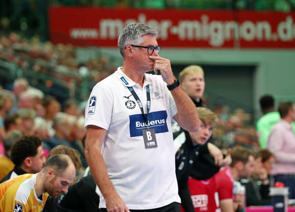 October 15, 2026, xovx, Opel Handball Bundesliga, HSG Wetzlar vs. HC Erlangen, Coach Runar Sigtryggsson, HSG Wetzlar disappointed, looking disappointed, Wetzlar Buderus Arena, Hesse, Germany, DE