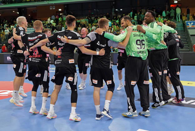 October 15, 2026, xovx, Opel Handball Bundesliga, HSG Wetzlar vs. HC Erlangen The HC Erlangen players celebrate their 34–30 victory in Wetzlar Wetzlar Buderus Arena Hesse Germany DE