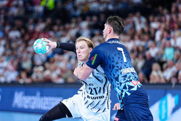 Eric Johansson, THW Kiel, 21, Robert Timmermeister, Rhein Neckar Löwen, 07 GER, THW Kiel vs. Rhein Neckar Löwen, Handball, 1st Bundesliga, Matchday 9, 2026–2027 Season, October 15, 2026, Germany, THW Kiel vs. Rhein Neckar Löwen, Handball, 1st Bundesliga, Matchday 9, 2026–2027 Season, October 15, 2026, Kiel Copyright: xEibner-Pressefoto MarcelxvonxFehrnx EP_MFN