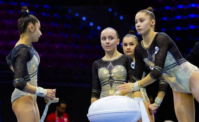 ROTTERDAM - The Russian gymnastics team in the run-up to the World Championships in Ahoy Rotterdam. Earlier this year, the International Gymnastics Federation lifted Russia s suspension for aggression against Ukraine, but the rules of the European Union and the Netherlands require that Russia cannot compete under its own flag. For this reason, the country is competing under the name World Gymnastics 2. IRIS VAN DEN BROEK ANP xVIxANPxSportx xxANPxIVx 572632963 originalFilename: 572632963.jpg