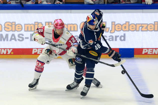 October 16, 2026, DEU, GER, Ice Hockey, Matchday 9, 2026–27 Season, Berlin, Eisbären Berlin vs. RB Munich Eric Mik Eisbären Berlin 12, Lucas Thaler Red Bull Munich 48 nordphoto GmbH Engler Berlin Uber Arena Berlin Germany Copyright: xNordphotox xEnglerx
