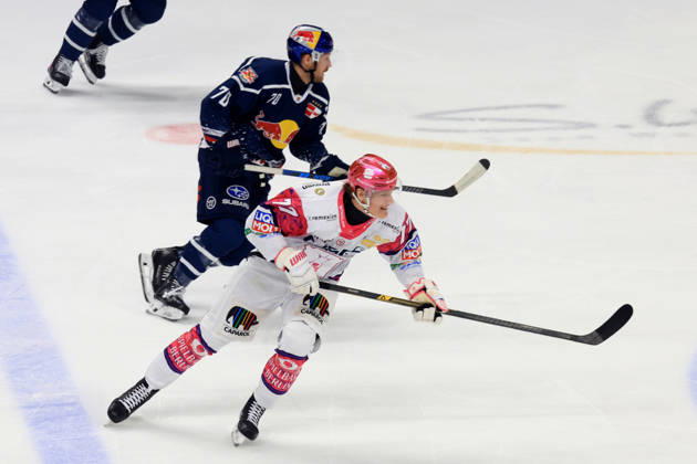 October 16, 2026, DEU, GER, Ice Hockey, Matchday 9, 2026–27 Season, Berlin, Eisbären Berlin vs. RB Munich Eric Hoerdler Eisbären Berlin 77, Maximilian Daubner Red Bull Munich 70 nordphoto GmbH Engler Berlin Uber Arena Berlin Germany Copyright: xNordphotox xEnglerx