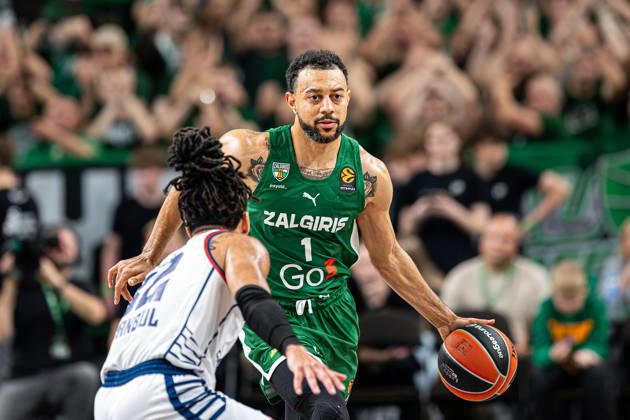 Zalgiris Kaunas vs Anadolu Efes Istanbul - EuroLeague NIGEL WILLIAMS-GOSS ball during the EuroLeague basketball match between Zalgiris Kaunas and Anadolu Efes Istanbul at Zalgiris Arena in Kaunas, Lithuania. Kaunas Kaunas Lithuania