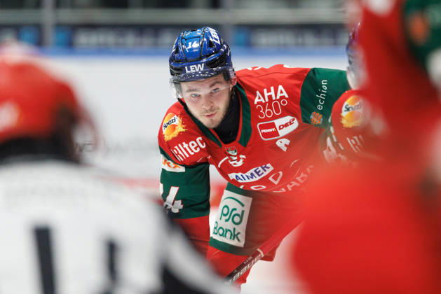 D J Busdeker 14, Augsburger Panther during the game between the Augsburger Panther and Adler Mannheim, ice hockey, men s, DEL, 2026–2027, Matchday 9 on October 16, 2026, in Augsburg, Curt Frenzel Stadium, Bavaria, Germany