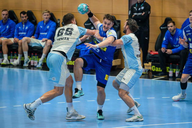 Felix Aellen (ThSV Eisenach), 22, Stepan Zeman (VfL Gummersbach), 66, Teitur Oern Einarsson (VfL Gummersbach), 14 GER, ThSV Eisenach vs. VfL Gummersbach, 1st Opel Handball Bundesliga, Handball, Matchday 9, 2026–2027 season, 8:00 p.m., October 16, 2026 GER, ThSV Eisenach vs. VfL Gummersbach, 1st Opel Handball Bundesliga, Handball, Matchday 9, 2026–2027 season, 8:00 p.m., October 16, 2026, Eisenach Copyright: xMartinxHerbstx