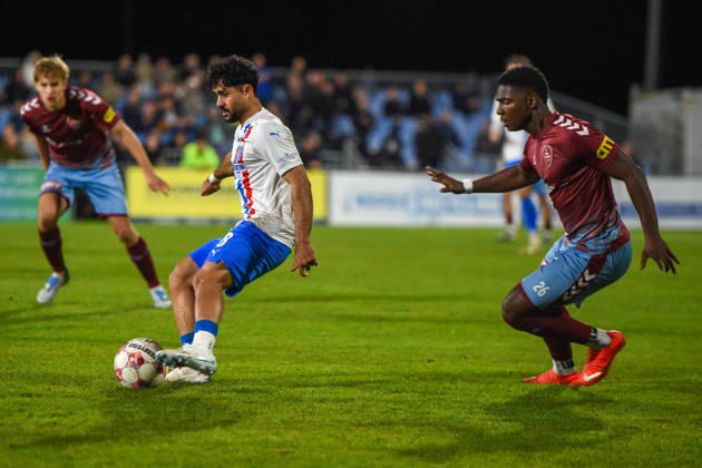 Soccer I Men s I 2026–2027 Season I Regionalliga Nord I Matchday 14 I SC Weiche Flensburg 08 vs. SV Drochtersen Assel I October 16, 2026; from left: Allah Aid Hamid 28, SV Drochtersen Assel, Ibrahim Bashiru Ali 26, SC Weiche Flensburg 08 Copyright: xLobeca JanxKirschnerx