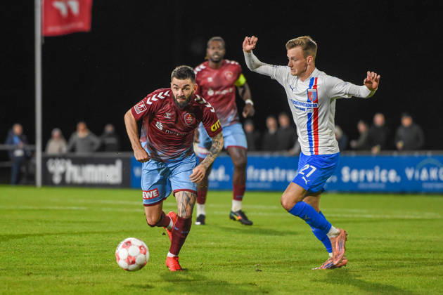 Soccer I Men s Team I 2026–2027 Season I Regionalliga Nord I Matchday 14 I SC Weiche Flensburg 08 vs. SV Drochtersen Assel I October 16, 2026; from left: Marcel Cornils (10), SC Weiche Flensburg 08, Ole Schulz 27, SV Drochtersen Assel Copyright: xLobeca JanxKirschnerx