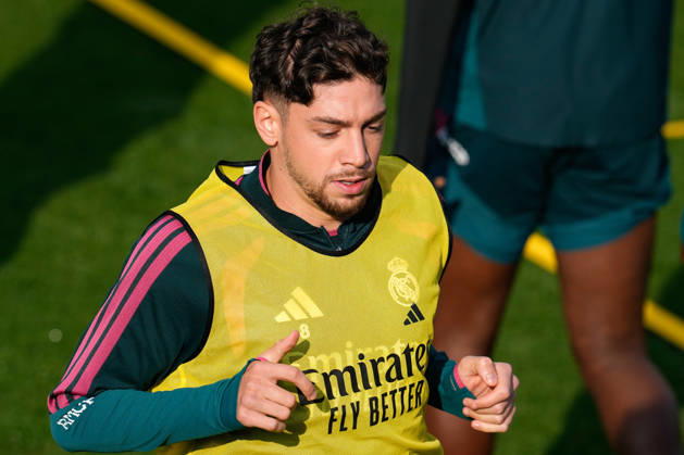 October 17, 2026, Valdebebas, Madrid, Spain: Federico Valverde during the training day of Real Madrid ahead the Spanish League, LaLiga EA Sports, football match against Sevilla FC at Ciudad Deportiva Real Madrid on October 17, 2026, in Valdebebas, Madrid, Spain. Real Madrid Training And press conference, PK, Pressekonferenz - LaLiga Ea Sports - ZUMAa181 20261017_zaa_a181_043 Copyright: xDennisxAgyemanx
