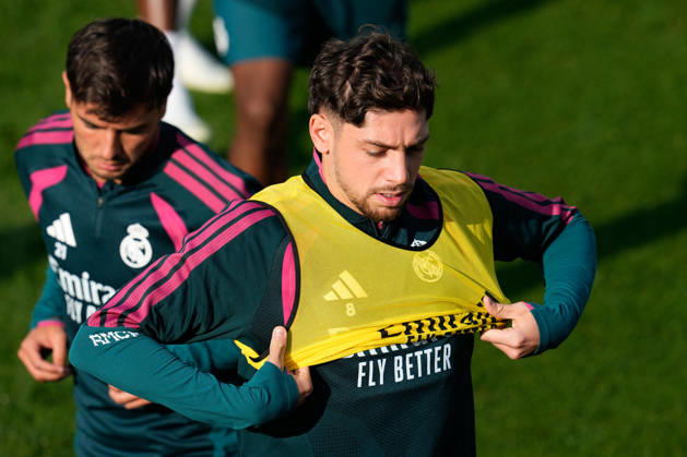 October 17, 2026, Valdebebas, Madrid, Spain: Federico Valverde during the training day of Real Madrid ahead the Spanish League, LaLiga EA Sports, football match against Sevilla FC at Ciudad Deportiva Real Madrid on October 17, 2026, in Valdebebas, Madrid, Spain. Real Madrid Training And press conference, PK, Pressekonferenz - LaLiga Ea Sports - ZUMAa181 20261017_zaa_a181_052 Copyright: xDennisxAgyemanx