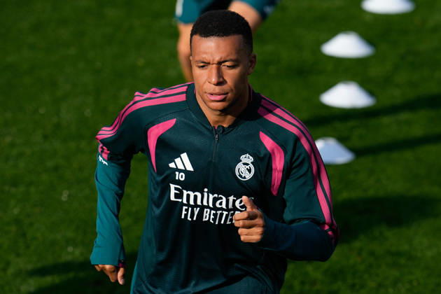 October 17, 2026, Valdebebas, Madrid, Spain: Kylian Mbappe during the training day of Real Madrid ahead the Spanish League, LaLiga EA Sports, football match against Sevilla FC at Ciudad Deportiva Real Madrid on October 17, 2026, in Valdebebas, Madrid, Spain. Real Madrid Training And press conference, PK, Pressekonferenz - LaLiga Ea Sports - ZUMAa181 20261017_zaa_a181_081 Copyright: xDennisxAgyemanx