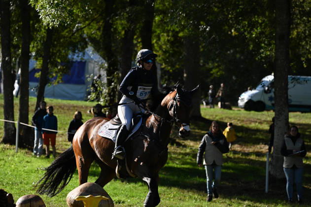 MONDIAL DU LION 2026 - CROSS COUNTRY LE LION-D ANGERS, FRANCE - OCTOBER 17, 2026 : Holly Woodhead riding Greannanstown Sarahs Lady during the cross-country competition at the Mondial du Lion 2026, FEI WBFSH Eventing World Breeding Championship for Young Horses. Le Lion-d AngersFrance  Copyright: xEmilienxJousselinx