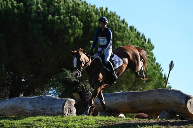 MONDIAL DU LION 2026 - CROSS COUNTRY LE LION-D ANGERS, FRANCE - OCTOBER 17, 2026 : Jack Pinkney riding Barrington Candy Kid during the cross-country competition at the Mondial du Lion 2026, FEI WBFSH Eventing World Breeding Championship for Young Horses. Le Lion-d AngersFrance  Copyright: xEmilienxJousselinx