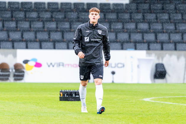 3rd Division: SG Sonnenhof Großaspach vs. SC Preußen Münster, October 17, 2026, Aspach, GERMANY October 17, 2026 Jakob Korte SC Preußen Münster, 27, during warm-ups before the match between SG Sonnenhof Großaspach and SC Preußen Münster on Matchday 10 of the 3. Liga at the WIRmachenDRUCK Arena Copyright: xBEAUTIFULxSPORTS Steinx