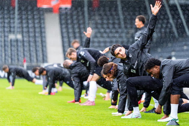 3rd Division: SG Sonnenhof Großaspach vs. SC Preußen Münster, October 17, 2026, Aspach, GERMANY October 17, 2026 The SC Preußen Münster team warming up before the match between SG Sonnenhof Großaspach and SC Preußen Münster on Matchday 10 of the 3. Liga at the WIRmachenDRUCK Arena Copyright: xBEAUTIFULxSPORTS Steinx