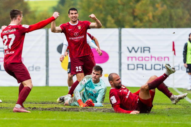 3rd Division: SG Sonnenhof Großaspach vs. SC Preußen Münster, October 17, 2026, Aspach, GERMANY. October 17, 2026: Celebrations after Fabian Eisele’s 2-2 equalizer for SG Sonnenhof Großaspach, 23 during the match between SG Sonnenhof Großaspach and SC Preußen Münster on Matchday 10 of the 3. Liga at the WIRmachenDRUCK Arena Copyright: xBEAUTIFULxSPORTS Steinx