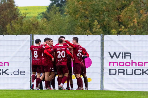 3rd Division: SG Sonnenhof Großaspach vs. SC Preußen Münster, October 17, 2026, Aspach, GERMANY October 17, 2026 Celebration after Fabian Eisele’s 2nd goal for SG Sonnenhof Großaspach, 23, during the match between SG Sonnenhof Großaspach and SC Preußen Münster on Matchday 10 of the 3rd League at the WIRmachenDRUCK Arena Copyright: xBEAUTIFULxSPORTS Steinx