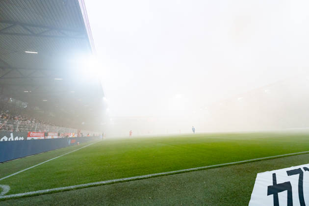 Germany, Bundesliga 1, 2026–2027: Union Berlin vs. Borussia Dortmund, Matchday 6, October 17, 2026, Stadion an der Alten Försterei, Berlin; Game paused due to fog caused by pyrotechnics Copyright: xCelinaxLeiersx