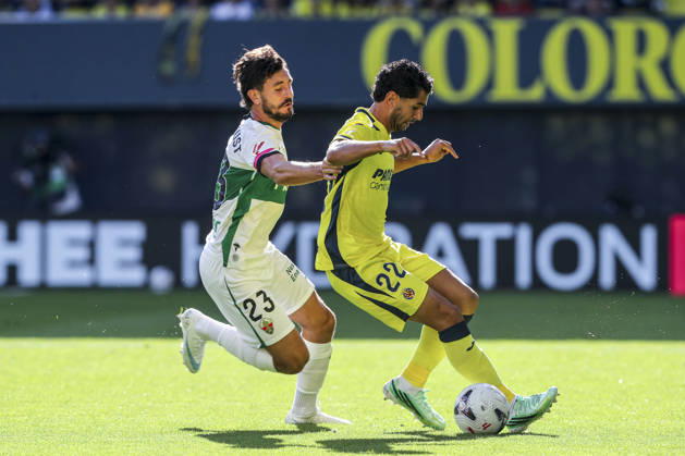 October 17, 2026, Villarreal, Castellon, SPAIN: Ayoze Perez of Villarreal CF in action during the Spanish league, LaLiga EA Sports, football match played between Villarreal CF and Elche CF at La Ceramica stadium on October 17, 2026, in Villarreal, Spain. Villarreal SPAIN - ZUMAa181 20261017_zaa_a181_183 Copyright: xIvanxTerronx