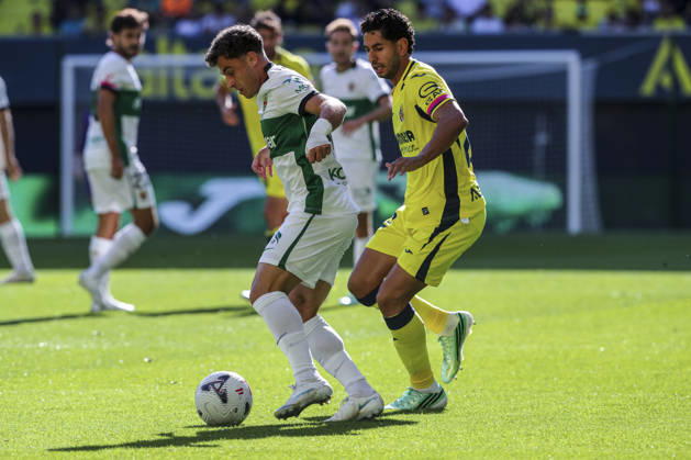 October 17, 2026, Villarreal, Castellon, SPAIN: Fer Nino of Elche CF in action during the Spanish league, LaLiga EA Sports, football match played between Villarreal CF and Elche CF at La Ceramica stadium on October 17, 2026, in Villarreal, Spain. Villarreal SPAIN - ZUMAa181 20261017_zaa_a181_186 Copyright: xIvanxTerronx