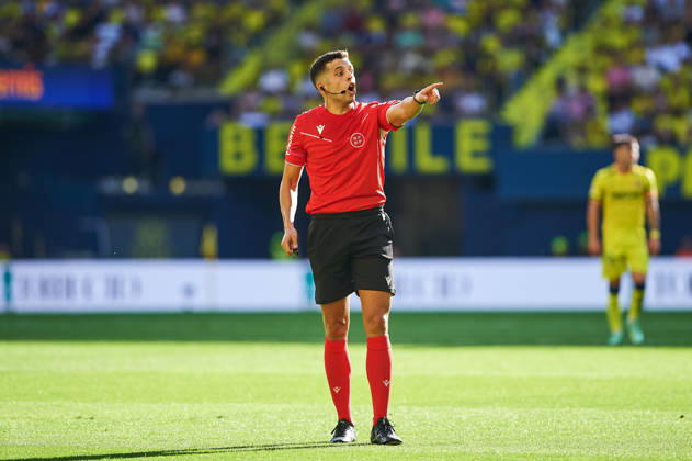 Referee Victor Garcia Verdura during the LaLiga EA Sports match between Villarreal CF and Elche CF at Estadio de la Cerámica on October 17, 2026, in Villarreal, Spain