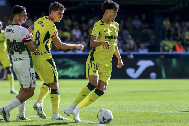 October 17, 2026, Villarreal, Castellon, SPAIN: Pape Gueye of Villarreal CF in action during the Spanish league, LaLiga EA Sports, football match played between Villarreal CF and Elche CF at La Ceramica stadium on October 17, 2026, in Villarreal, Spain. Villarreal CF V Elche CF - LaLiga EA Sports  - ZUMAa181 20261017_zaa_a181_181 Copyright: xIvanxTerronx