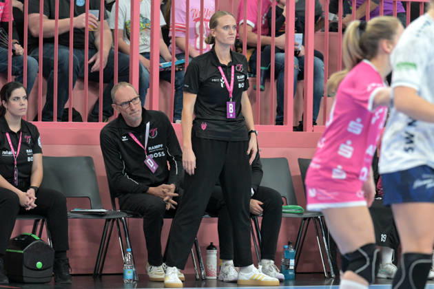Miriam Hirsch, TusSies Metzingen, Coach, TusSies Metzingen vs. Sport Union Neckarsulm, Handball, Alsco HBF, Matchday 6, 2026–2027 Season, October 17, 2026, TusSies Metzingen vs. Sport Union Neckarsulm, Handball, Alsco HBF, Matchday 6, 2026–2027 season, October 17, 2026, Tübingen Copyright: xEibner-Pressefotox EP_TBR