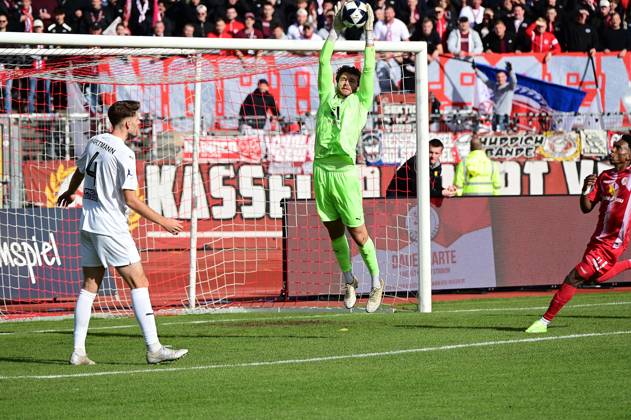 October 17, 2026 xkhx Kassel, Auestadion, Regionalliga Südwest, 2026–2027 season, KSV Hessen Kassel vs. VfR Mannheim, Goalie David Nreca Bisinger, VfR Mannheim