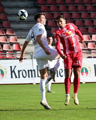 October 17, 2026 xkhx Kassel, Auestadion, Regionalliga Südwest, 2026–2027 season, KSV Hessen Kassel vs. VFR Mannheim, Hans Juraj Hartmann (VFR) vs. Cemal Sezer 29, Hessen, Kassel