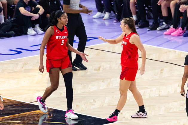 SAN FRANCISCO, CA - OCTOBER 17: Angel Reese 5 of the Atlanta Dream reacts to a foul with Isobel Borlase 20 during Game One of the WNBA, Basketball Damen, USA Playoff Finals against the Golden State Valkyries on October 17, 2026 at Chase Center in San Francisco, CA. (Photo by Matthew Huang Icon Sportswire) WNBA: OCT 17 Finals Atlanta Dream at Golden State Valkyries EDITORIAL USE ONLY Icon261017014