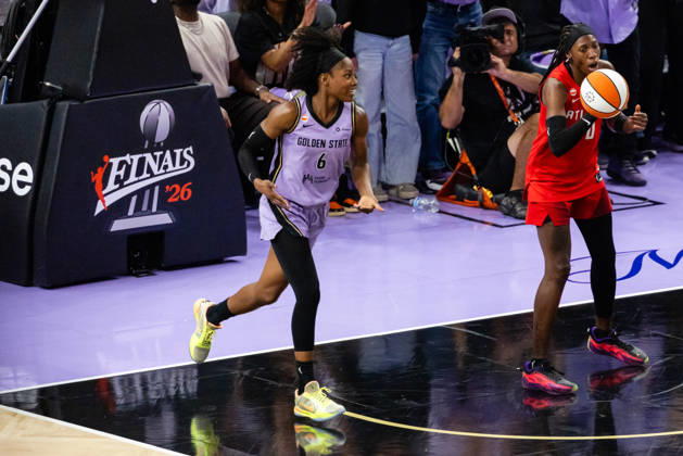 SAN FRANCISCO, CA - OCTOBER 17: Kaila Charles 6 of the Golden State Valkyries celebrates after a score during Game One of the WNBA, Basketball Damen, USA Playoff Finals against the Atlanta Dream on October 17, 2026 at Chase Center in San Francisco, CA. (Photo by Matthew Huang Icon Sportswire) WNBA: OCT 17 Finals Atlanta Dream at Golden State Valkyries EDITORIAL USE ONLY Icon261017024