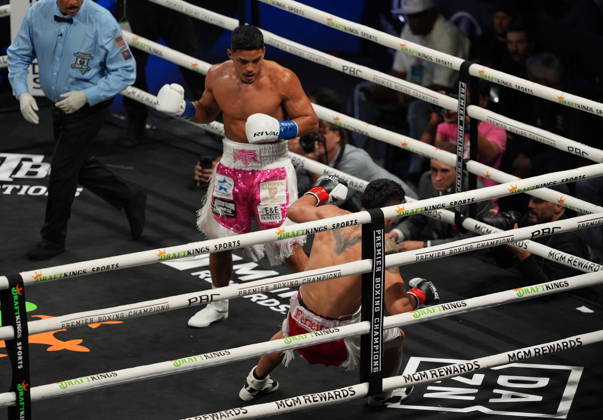 BOXING: Marco Romero vs Matias Ferreira in Las Vegas LAS VEGAS, NEVADA - OCTOBER 17: Marco Romero (in pink&white short) knock Matias Ferreira (in red&white short) out in the first round of 8 during their super middleweight fight on Saturday night at the Chelsea of The Cosmopolitan in Las Vegas, Nevada, United States on October 17, 2026. Tayfun Coskun Anadolu Nevada United States. Editorial use only. Please get in touch for any other usage.  Copyright: x2026xAnadoluxTayfunxCoskunx