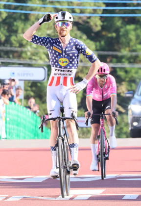 October 18, 2026, Utsunomiya, Japan - American cyclist Quinn Simmons (L) of Lidl-Trek crosses the finish line of the Utsunomiya Japan Cup Cycle Road Race while Irish Ben Healey (R) of EF Education - Easy Post follows him in Utsunomiya, 100km north of Tokyo on Sunday, October 18, 2026. Quin Simmons won the 144km race and Healey finished the runner-up. (photo by Yoshio Tsunoda AFLO) Noxthirdxpartyxsales  0869825627st YoshioxTsunodax