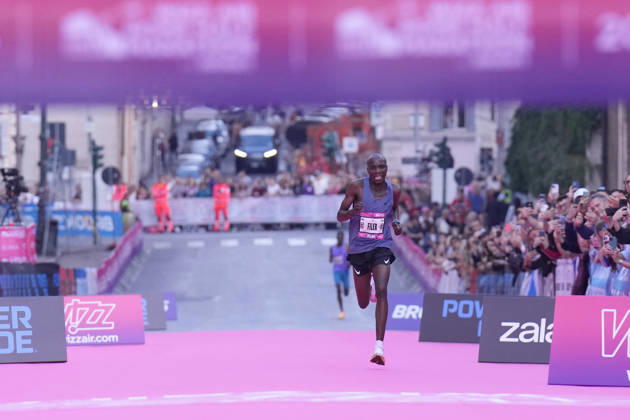 the winner Kibet Filex during the 3th edition of the Wizz Air Rome Half Marathon by Brooks 2026 Rome s, Italy - Sunday, October 18, 2026. ( Photo by Alfredo Falcone LaPresse )  Copyright: xAlfredoxFalcone LaPressex