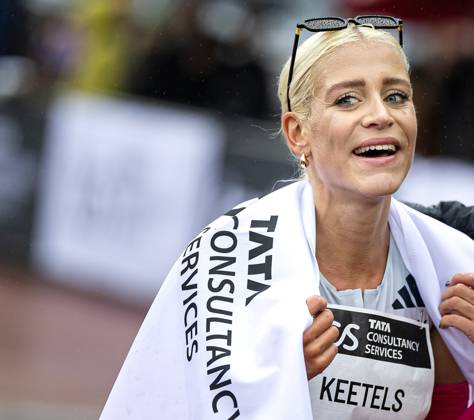 AMSTERDAM - Mikky Keetels is the best Dutch woman at the Amsterdam Marathon. ANP RAMON VAN FLYMEN xVIxANPxSportx xxANPxIVx 572824066 originalFilename: 572824066