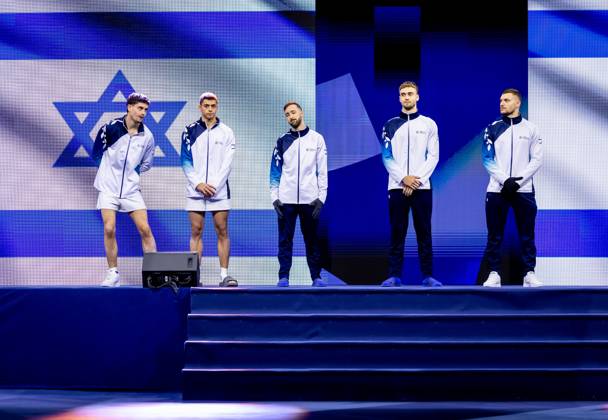 ROTTERDAM - The Israeli gymnasts in action during the qualifications at the World Gymnastics Championships in Rotterdam Ahoy. IRIS VAN DEN BROEK ANP xVIxANPxSportx xxANPxIVx 572832004 originalFilename: 572832004.jpg