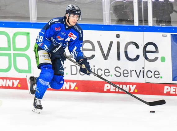 Straubing Tigers vs. Grizzlys Wolfsburg, Ice Hockey, German Ice Hockey League, Penny DEL, Matchday 10, 2026–2027 Season, October 18, 2026, Stefan Loibl, Straubing Tigers, Men s Ice Hockey, German Ice Hockey League, Penny DEL, Matchday 10, 2026–2027 Season on October 18, 2026, at the Eisstadion am Pulverturm, Straubing Tigers (blue) vs. Grizzlys Wolfsburg (beige)