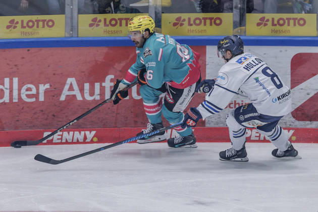 Ice hockey, DEL, Löwen Frankfurt v Iserlohn Roosters