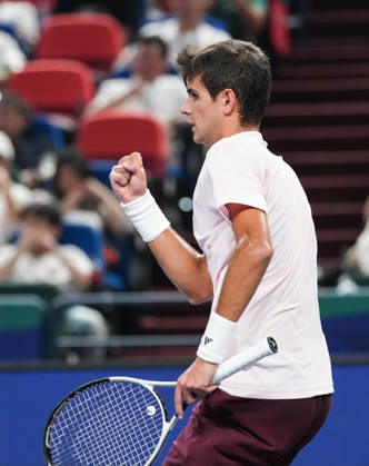 (261018) -- SHANGHAI, Oct. 18, 2026 -- Rafael Jodar of Spain celebrates scoring during the men s singles final match against Alejandro Davidovich Fokina of Spain at the 2026 ATP, Tennis Herren tour Shanghai Masters tennis tournament in Shanghai, China, Oct. 18, 2026. ) (SP)CHINA-SHANGHAI-TENNIS-SHANGHAI MASTERS-MEN S SINGLES (CN) DingxTing 