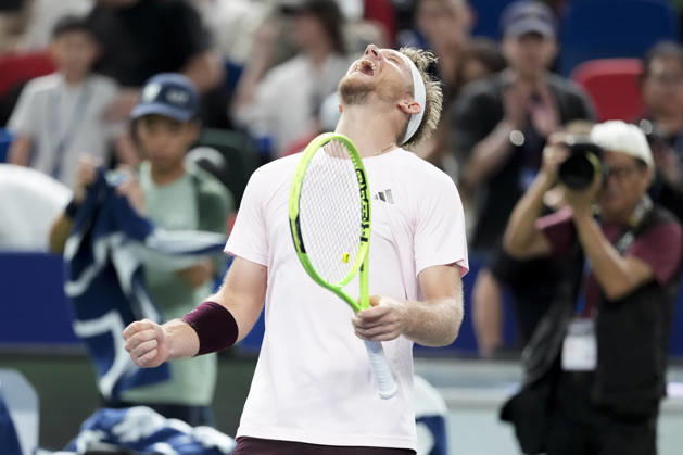 (261018) -- SHANGHAI, Oct. 18, 2026 -- Alejandro Davidovich Fokina of Spain celebrates after the men s singles final match against Rafael Jodar of Spain at the 2026 ATP, Tennis Herren tour Shanghai Masters tennis tournament in Shanghai, China, Oct. 18, 2026. ) (SP)CHINA-SHANGHAI-TENNIS-SHANGHAI MASTERS-MEN S SINGLES (CN) WangxXiang 