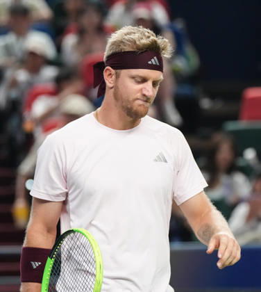 (261018) -- SHANGHAI, Oct. 18, 2026 -- Alejandro Davidovich Fokina of Spain reacts during the men s singles final match against Rafael Jodar of Spain at the 2026 ATP, Tennis Herren tour Shanghai Masters tennis tournament in Shanghai, China, Oct. 18, 2026. ) (SP)CHINA-SHANGHAI-TENNIS-SHANGHAI MASTERS-MEN S SINGLES (CN) DingxTing 