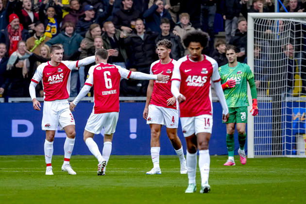 LEEUWARDEN AZ Alkmaar defender Wouter Goes shows his frustration during the Vriendenloterij Eredivisie match between SC Cambuur and AZ at Kooi Stadion on October 18, 2026, in Leeuwarden, the Netherlands. ED VAN DE POL EYE4IMAGES DeFodi Images