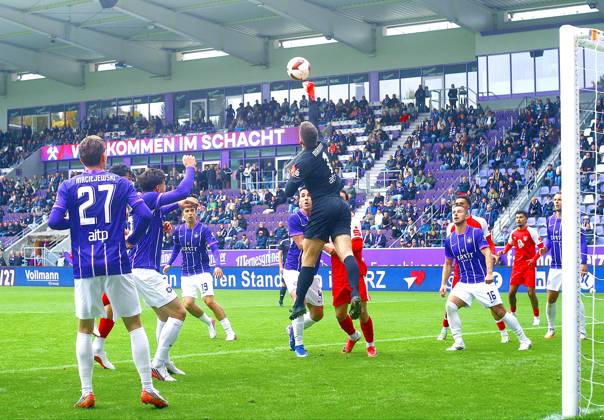 Football, RL North-East, FC Erzgebirge Aue v Hallescher FC